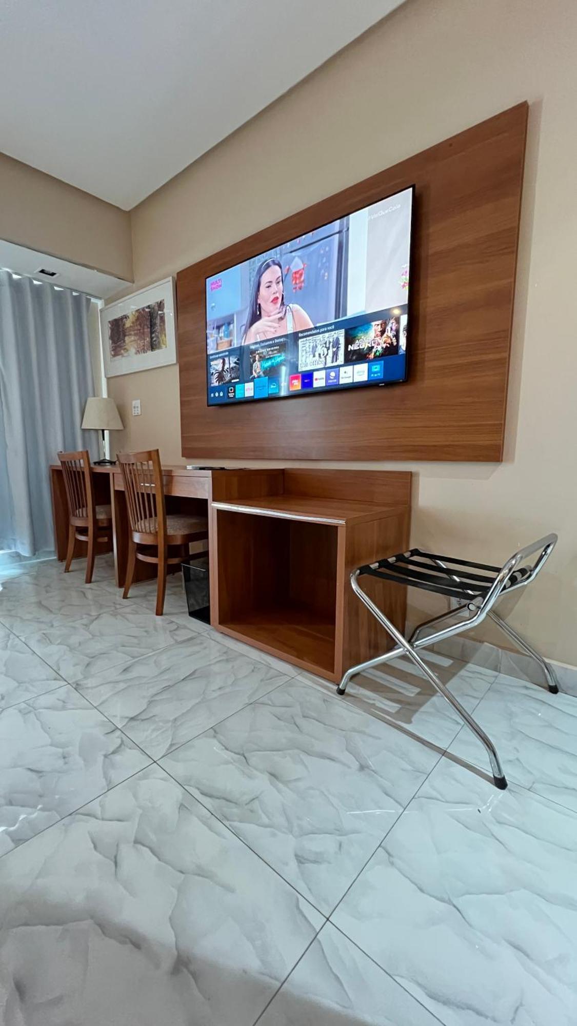 Flat No Condominio Do Edificio Tropical Executive E Residence Com Vista Para O Rio มาเนาส์ ภายนอก รูปภาพ
