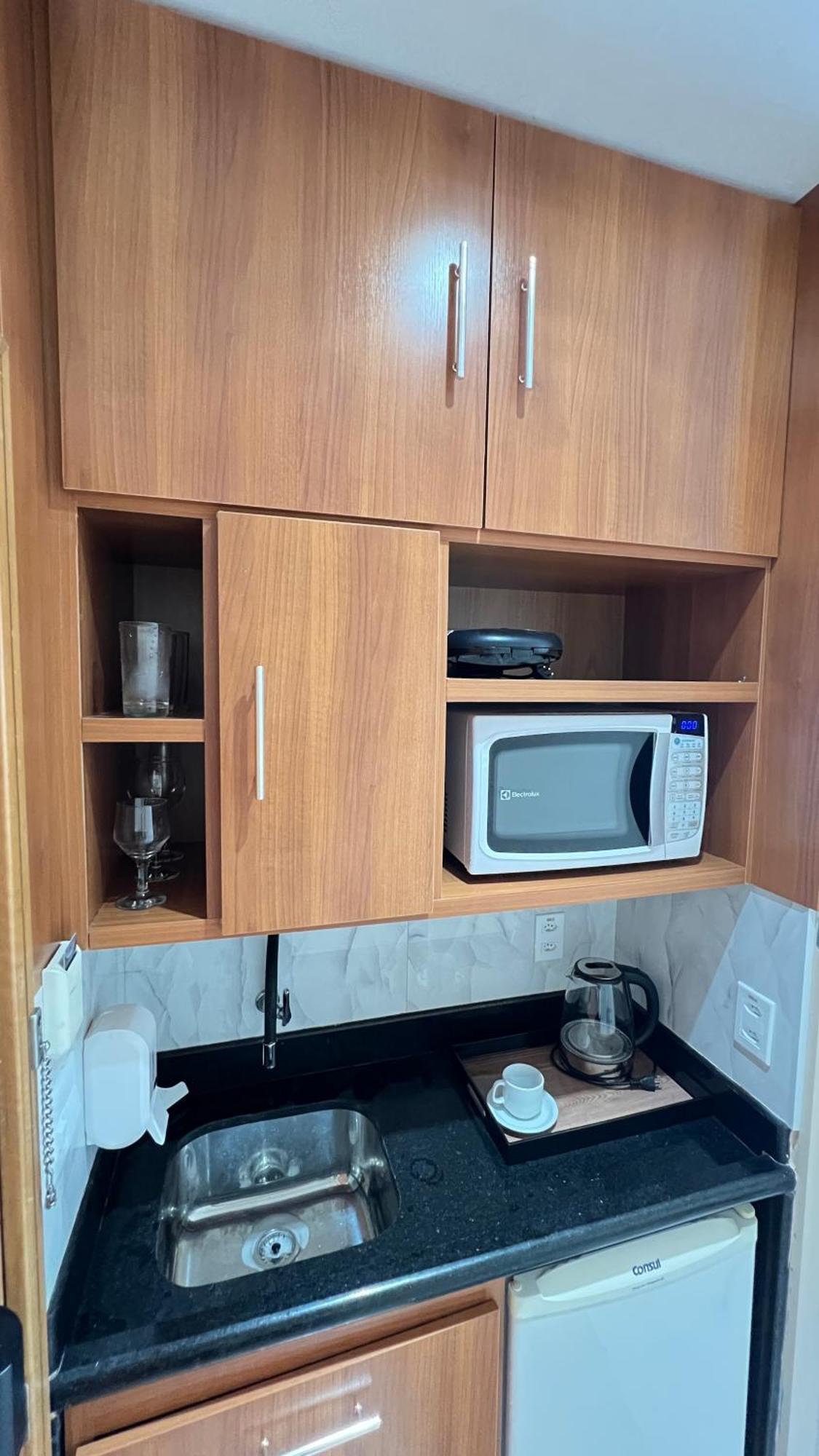 Flat No Condominio Do Edificio Tropical Executive E Residence Com Vista Para O Rio มาเนาส์ ภายนอก รูปภาพ