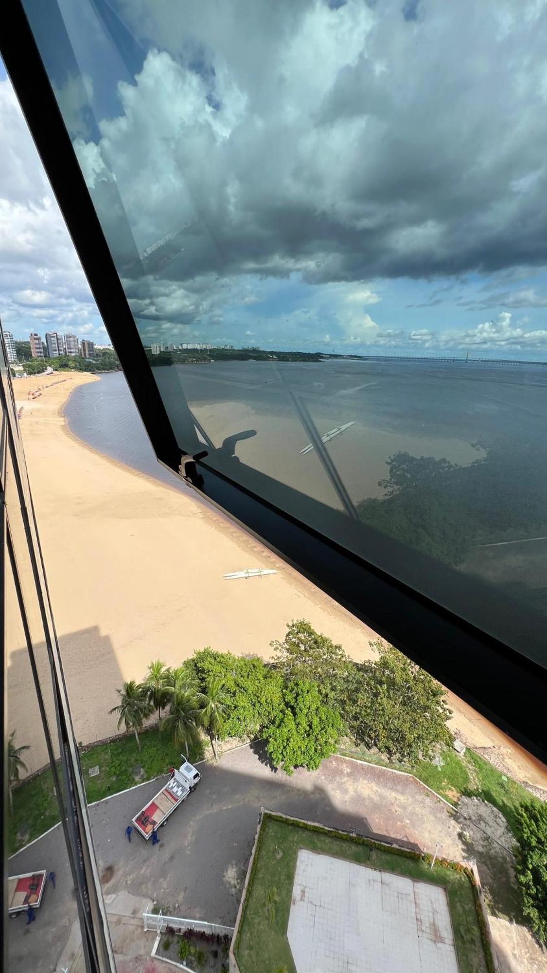 Flat No Condominio Do Edificio Tropical Executive E Residence Com Vista Para O Rio มาเนาส์ ภายนอก รูปภาพ
